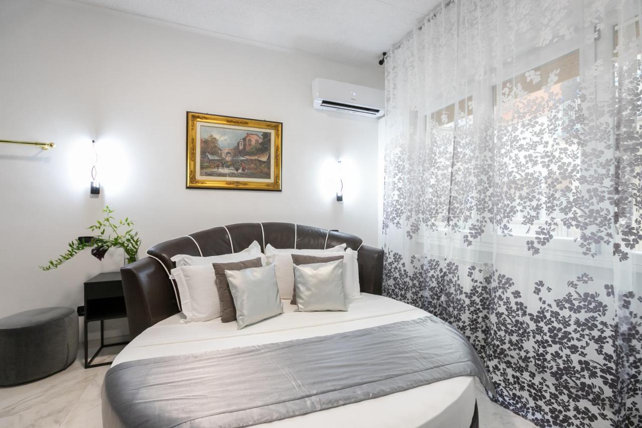 Gregorio VII Luxury Suites San Damaso Rome Exterior photo